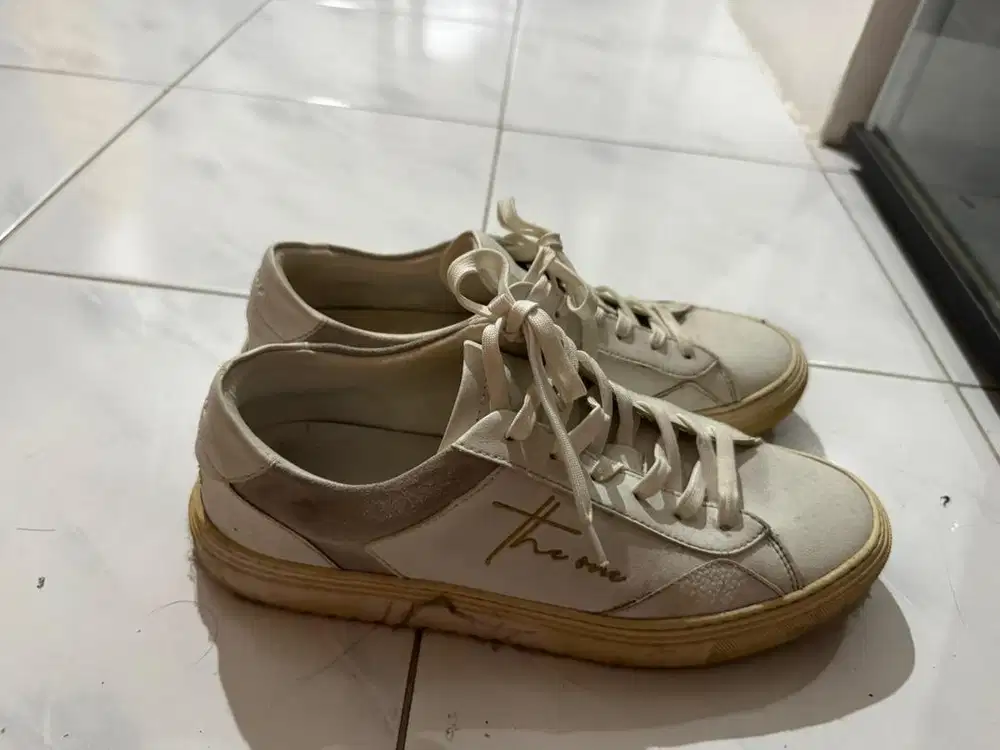 Sepatu pedro size 43