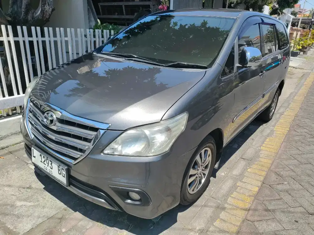 Innova G disel AT 2014 ist/L tgn1/120 rb km