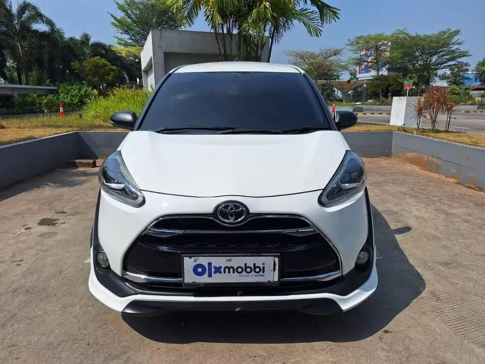DP RENDAH - TOYOTA SIENTA 1.5 Q BENSIN AT 2019