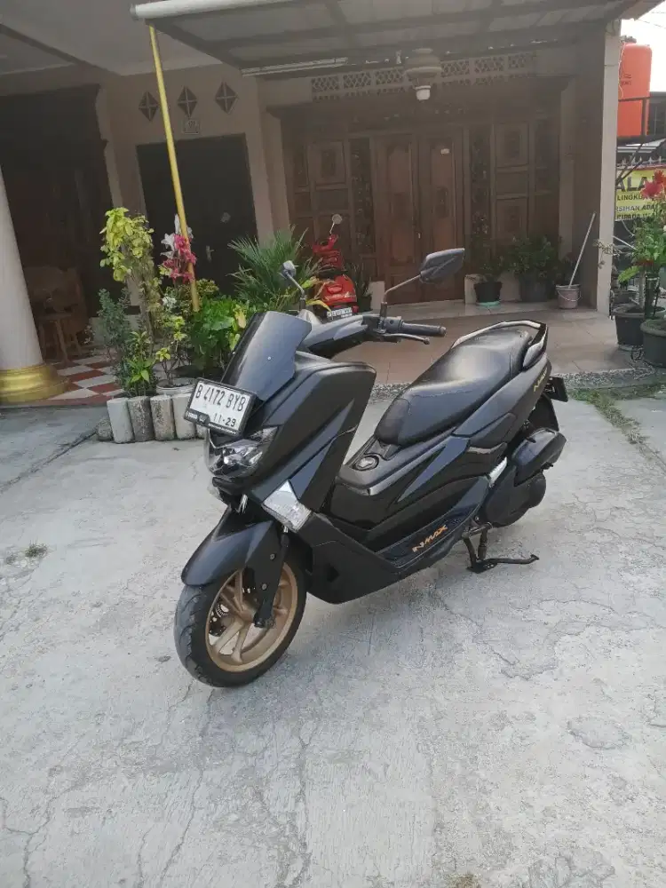 YAMAHA NMAX 2019 HITAM