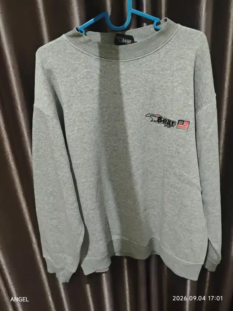 Sweater pria uk M