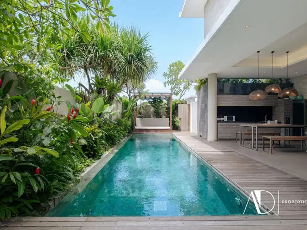 FREEHOLD | MODERN 2-BEDROOM VILLA IN PRIME PETITENGET