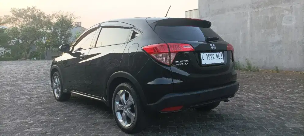 HRV E NIK 2018 CVT KINYIS KINYIS SEPERTI BARU
