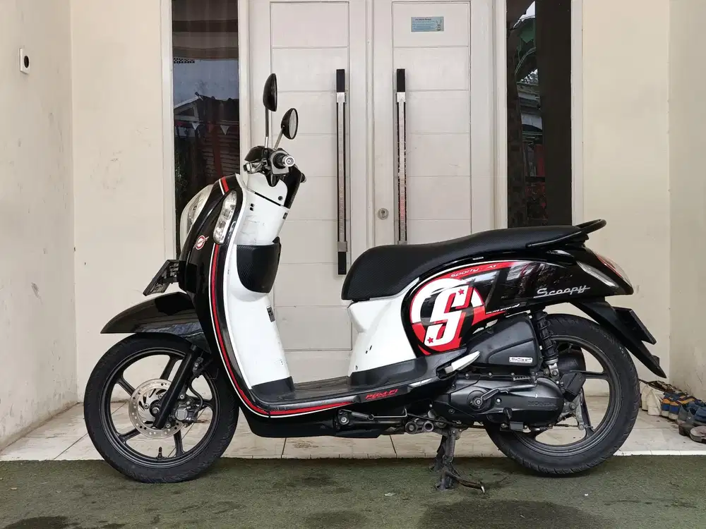 Scoopy esp tahun 2015 antik/tt boleh gan cash lebih bagus