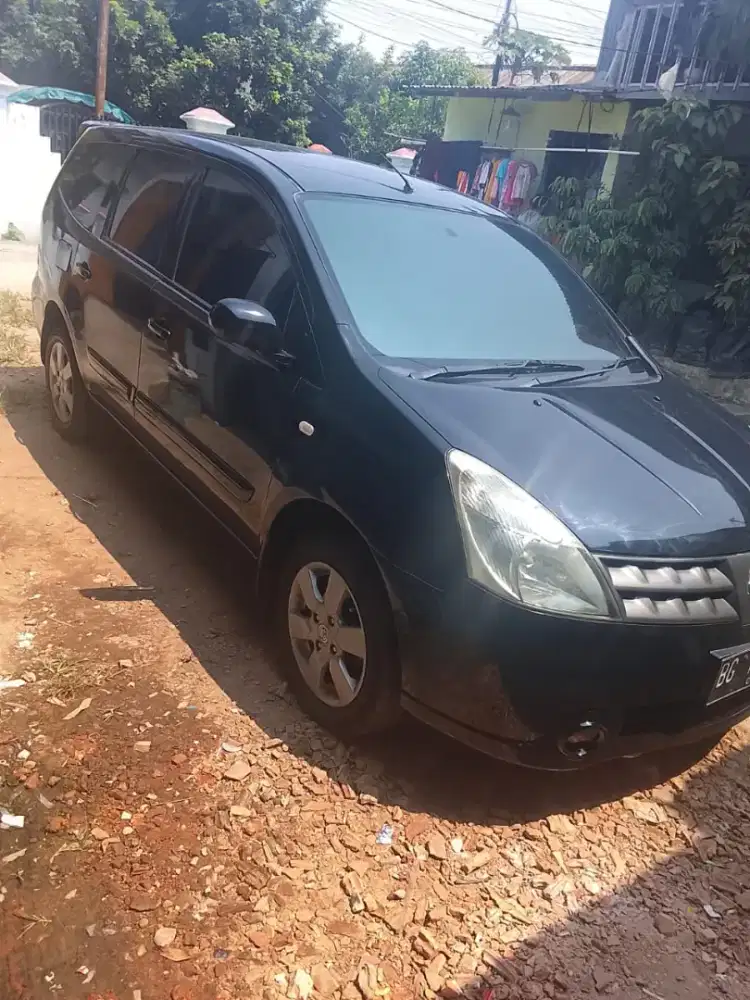 Grand Livina XV 2010