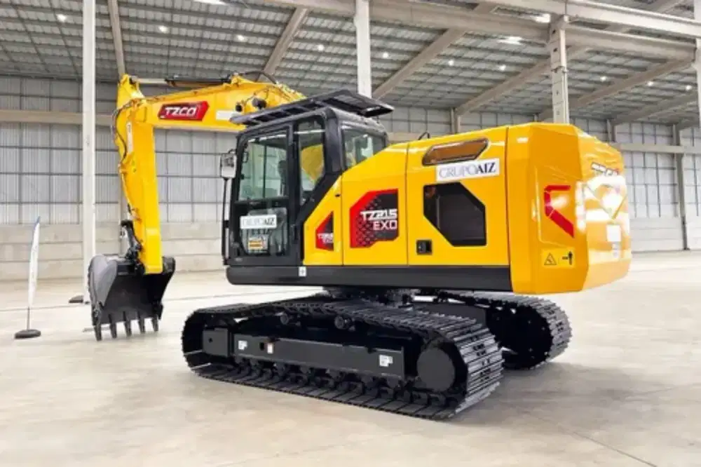 Excavator TZCO TZ215 kelas pc200