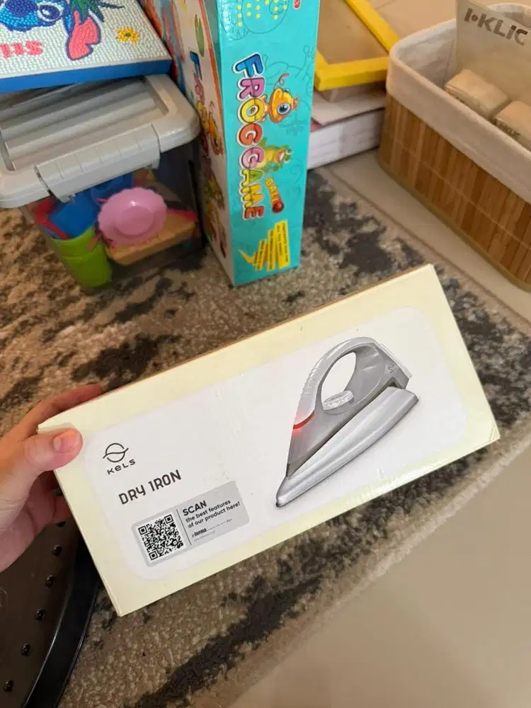 Setrika Kels Seperti Baru