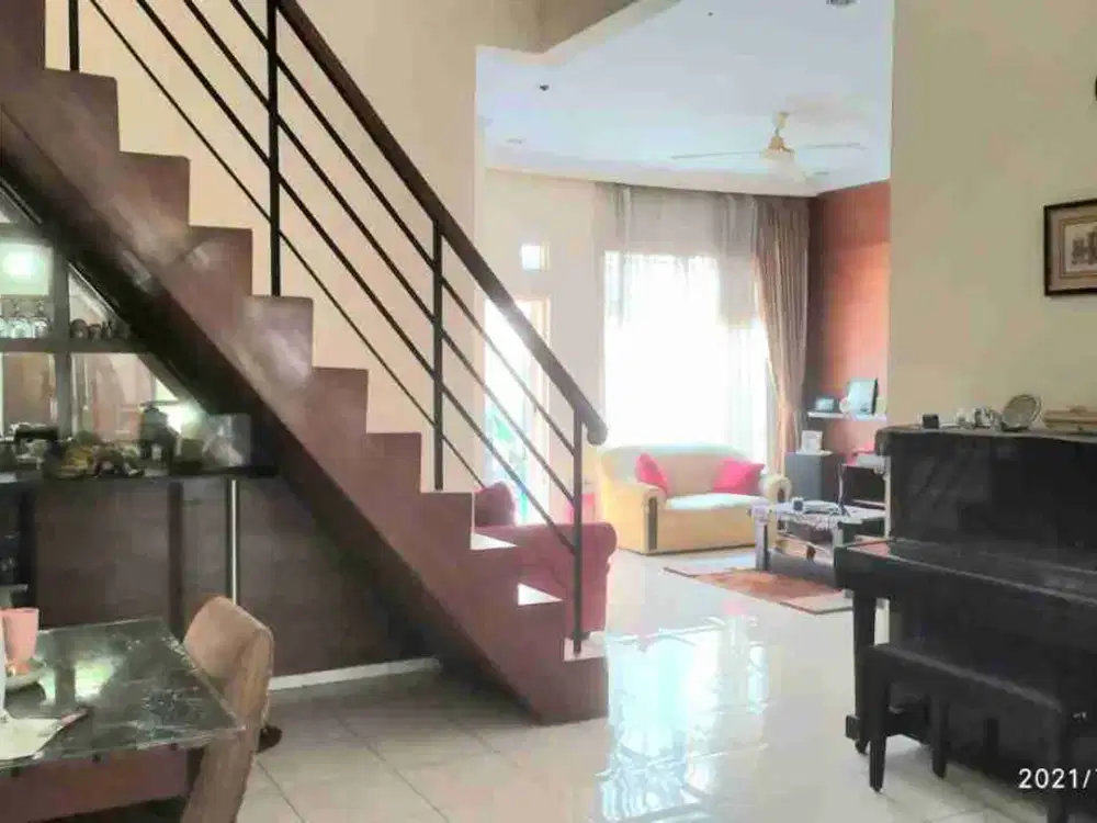 Rumah Cantik Siap Huni dlm Komp Exclusive Lebak Bulus