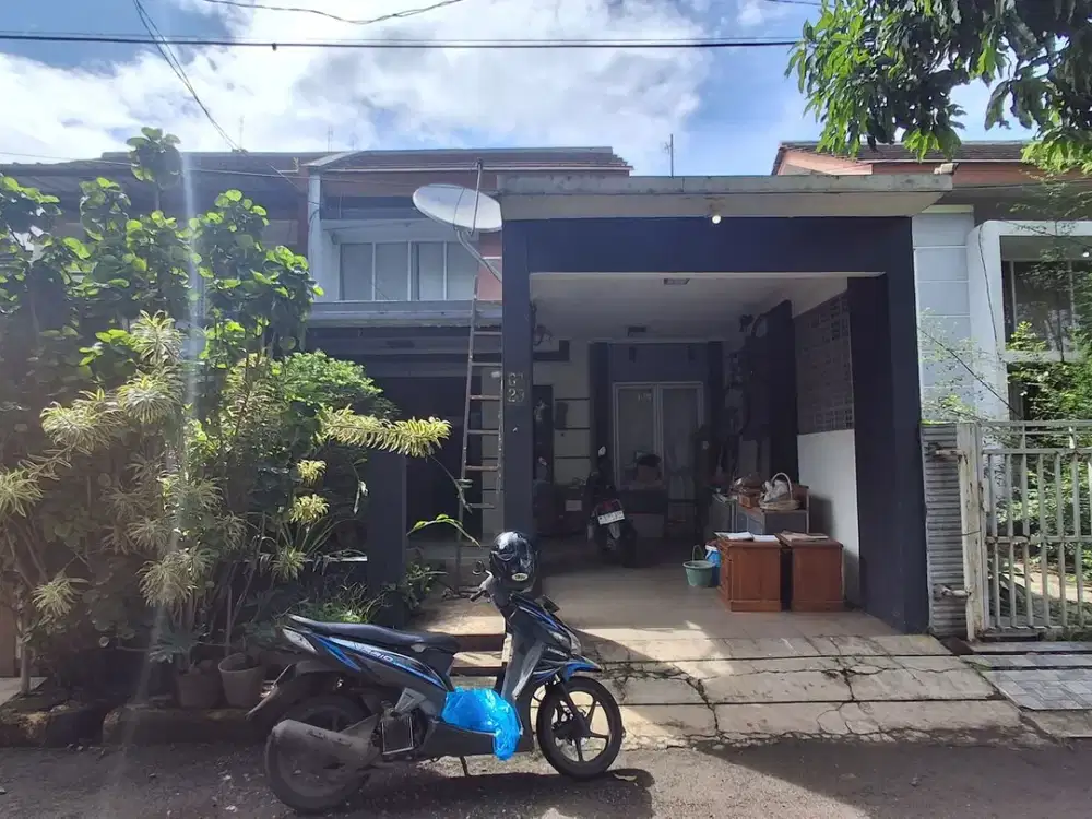 Rumah Terawat 15 Mnt ke Pintu Tol Cimanggis Hadap Timur J-45180