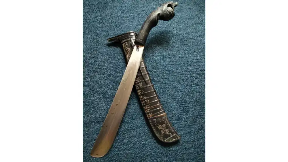 Golok Bahan Baja Tebas Kayu Premium Sarung Tanduk Murah