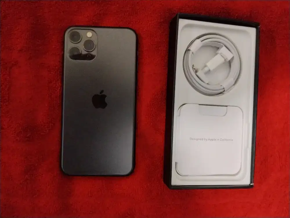 Iphone 11 pro 256gb siap pakai woe