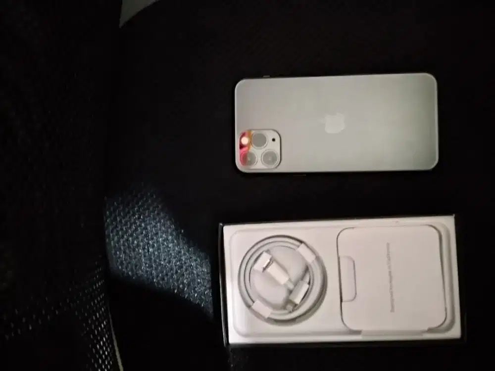 Iphone 11 pro 256gb baru pakai aja