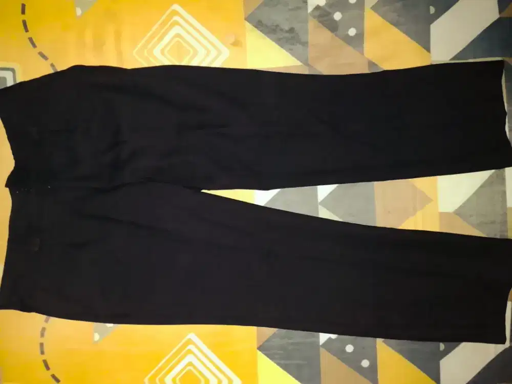 Celana kerja warna item