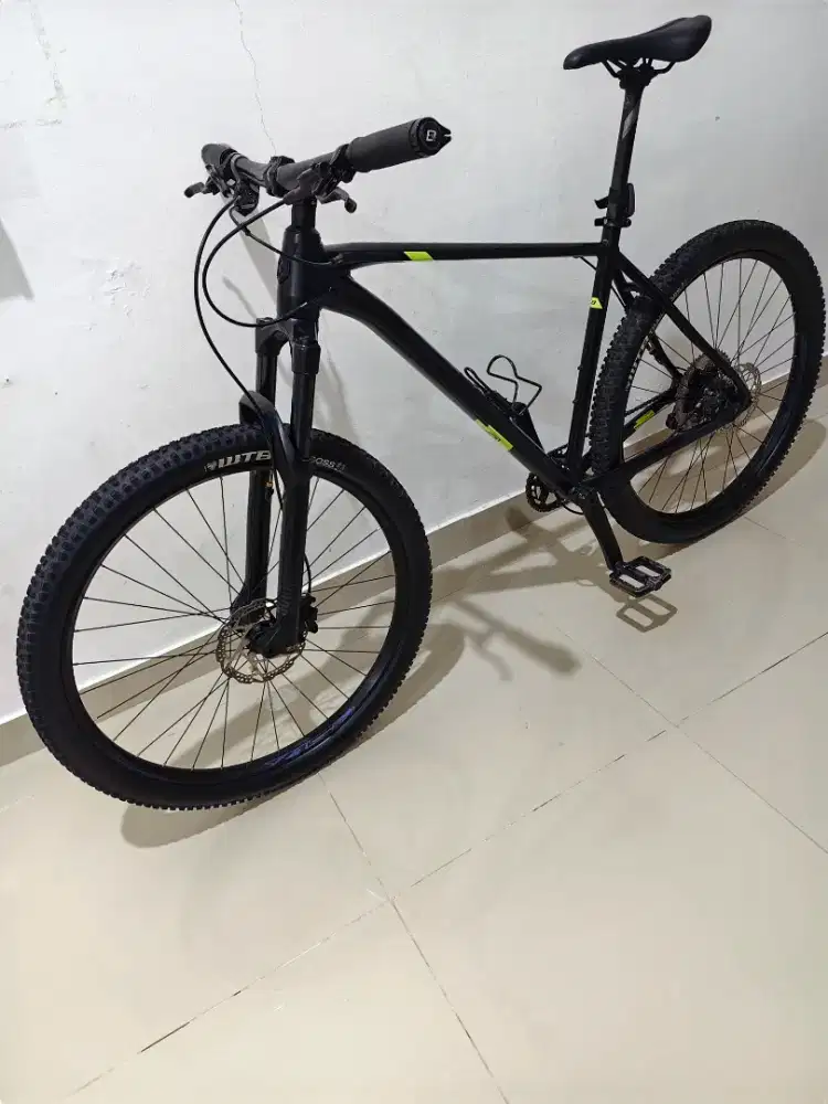 Xtrada 8 size M