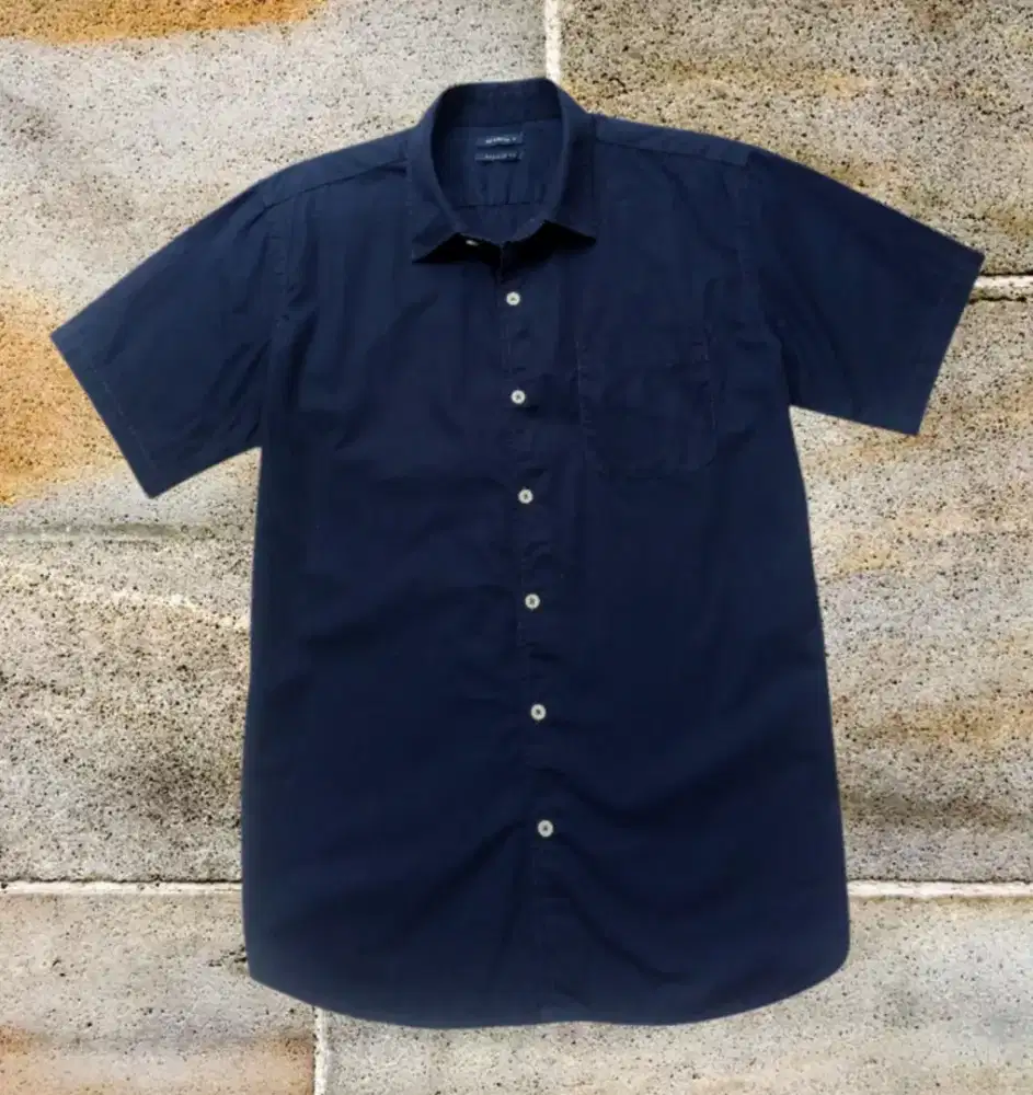KEMEJA PENDEK NAVY BASIC BIRU NAVY PEKAT, SIZE M TO L (LD112-114, P75)