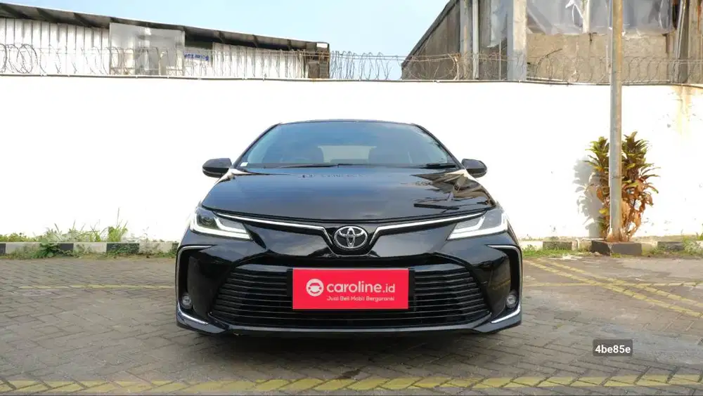 TOYOTA COROLLA ALTIS V 1.8 AT 2022 HITAM