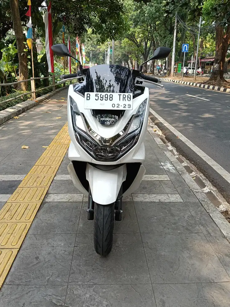 DP MINIM 2.500 CASH KREDIT NEW HONDA PCX 160 ABS THN 2024 PJK IDUP