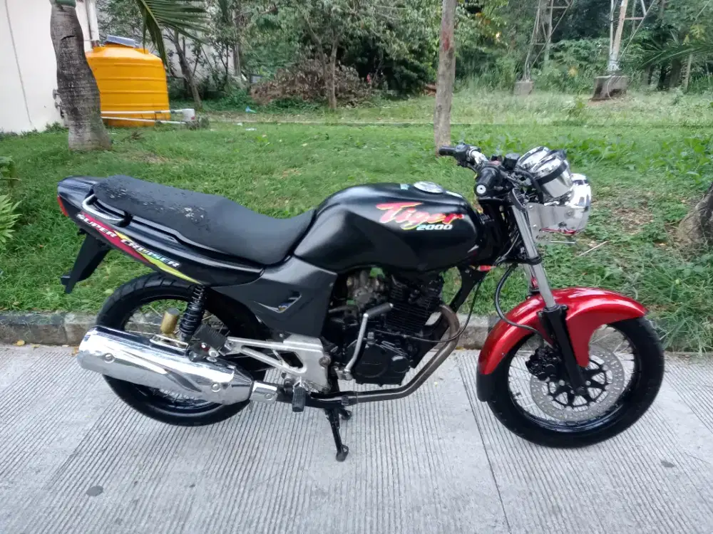 Honda Tiger 2005