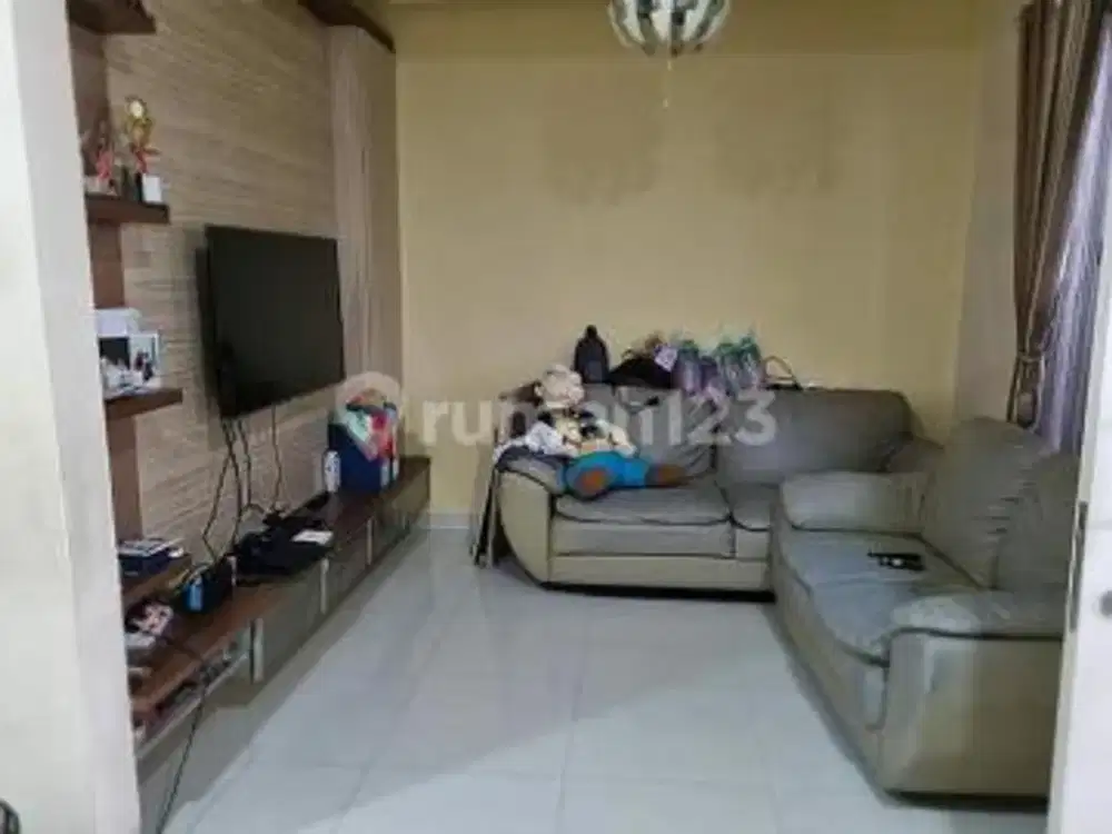 Rumah Di Cluster Modernland Tangerang 2,5 Lantai