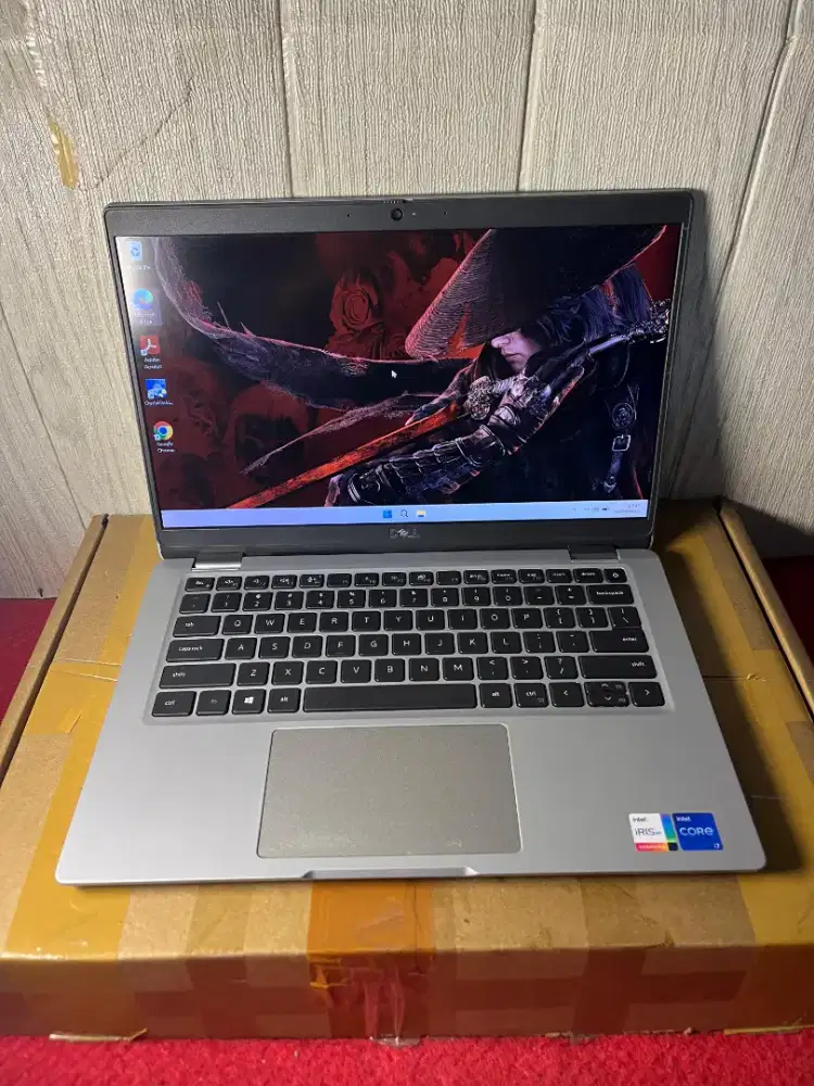 DELL LATITTUD3 5320 CORE I7 GEN 11 MINUS CUMA BATRE AJA SELEBIHNTA OKE