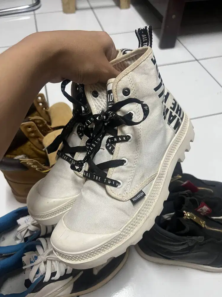 Palladium Pampa High Future White (Used Women)