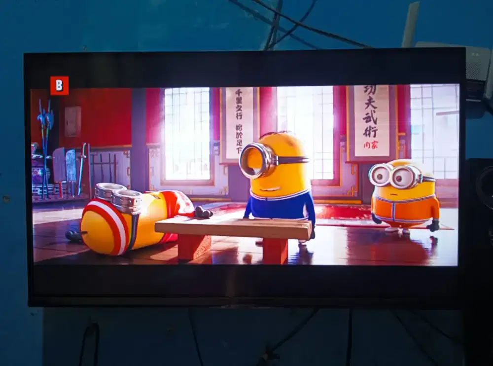 Samsung smart tv 32 inchi
