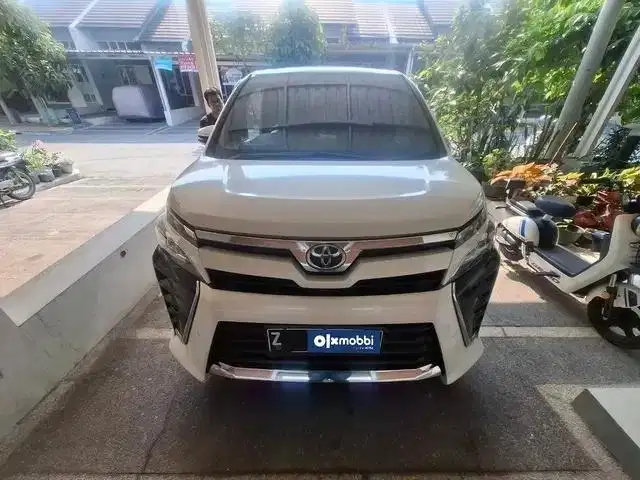 [OLXmobbi] HOT SALE - TOYOTA VOXY 2.0 MATIC 2021
