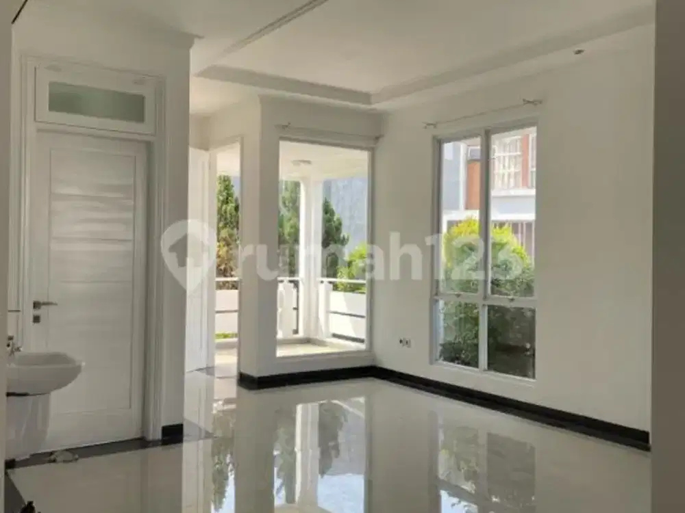 Rumah Hook Siap Huni Di Perumahan Costarica Modernland