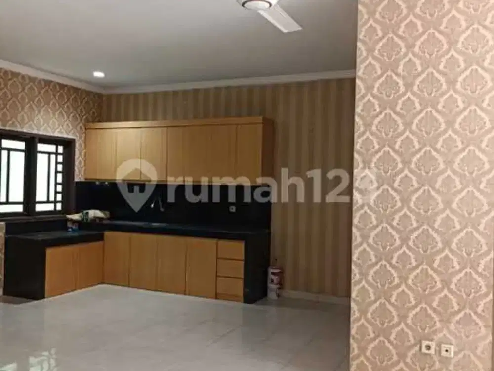 Rumah 2 Lantai Bagus Siap Huni di Pasadena Modernland Tangerang