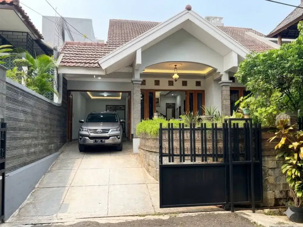 Harga Bawah Pasar Rumah Cantik Kondisi Bagus, SHM 1 Lantai di Kebayoran Lama Jakarta Selatan