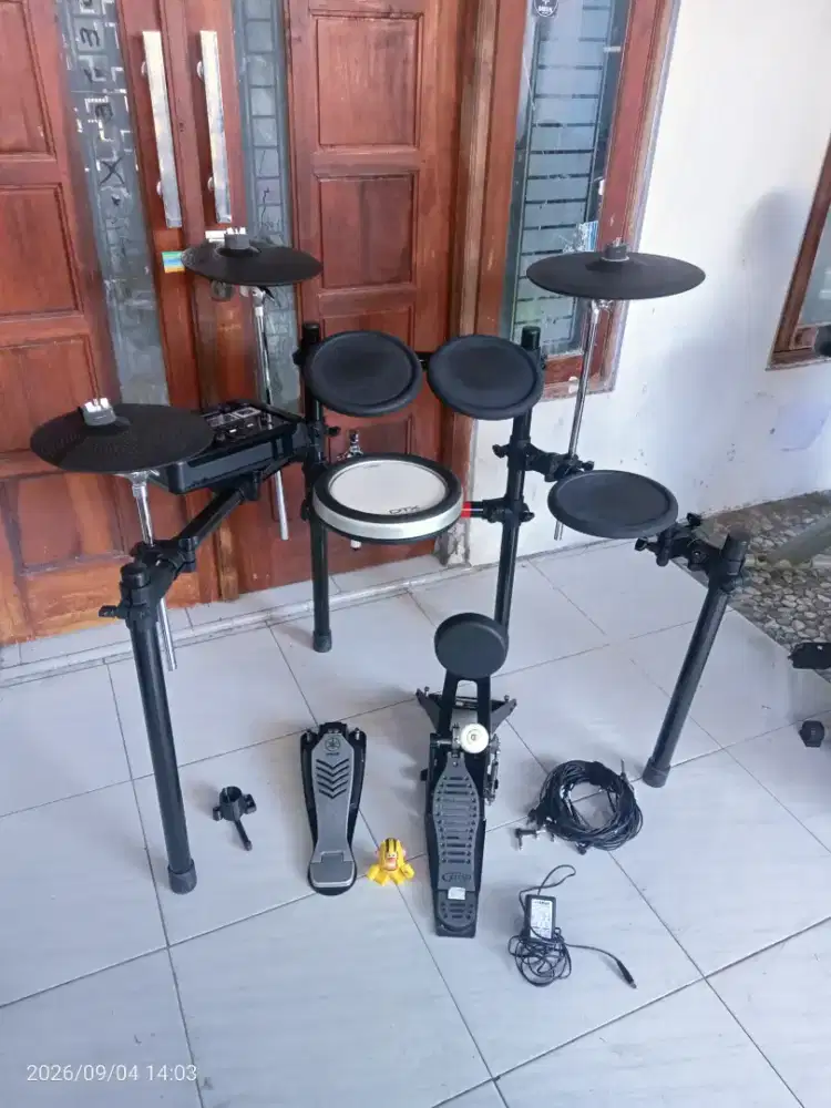 Drum elektrik dtx6kx + pedal pdp