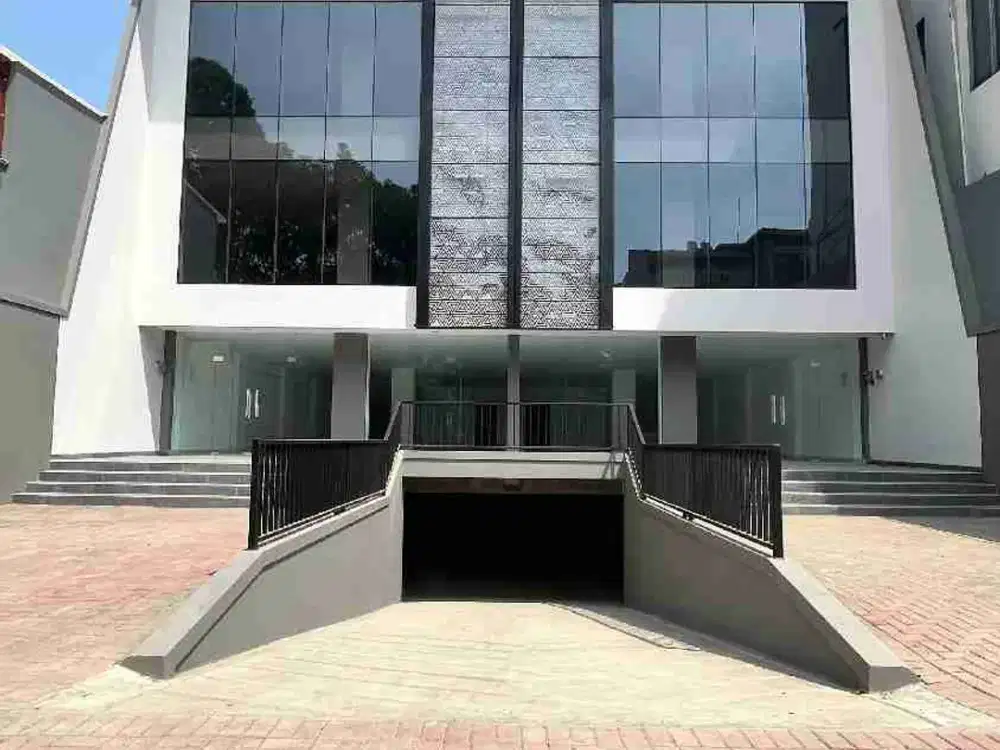 Dijual / Disewakan Gedung SOHO Baru 3,5 Lantai di Radin Inten Duren Sawit Jakarta Timur