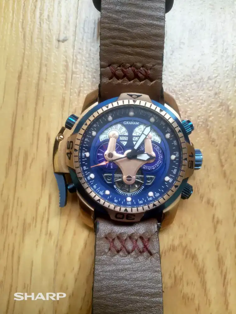 Jam cowo graham