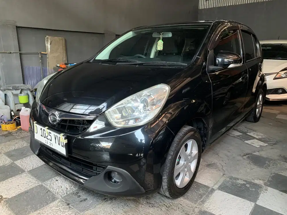 JUAL SIRION ( AT/MATIC ) 2015/2014