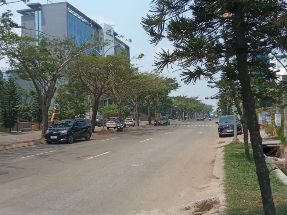Dijual Gedung 7 lantai  setengah jadi