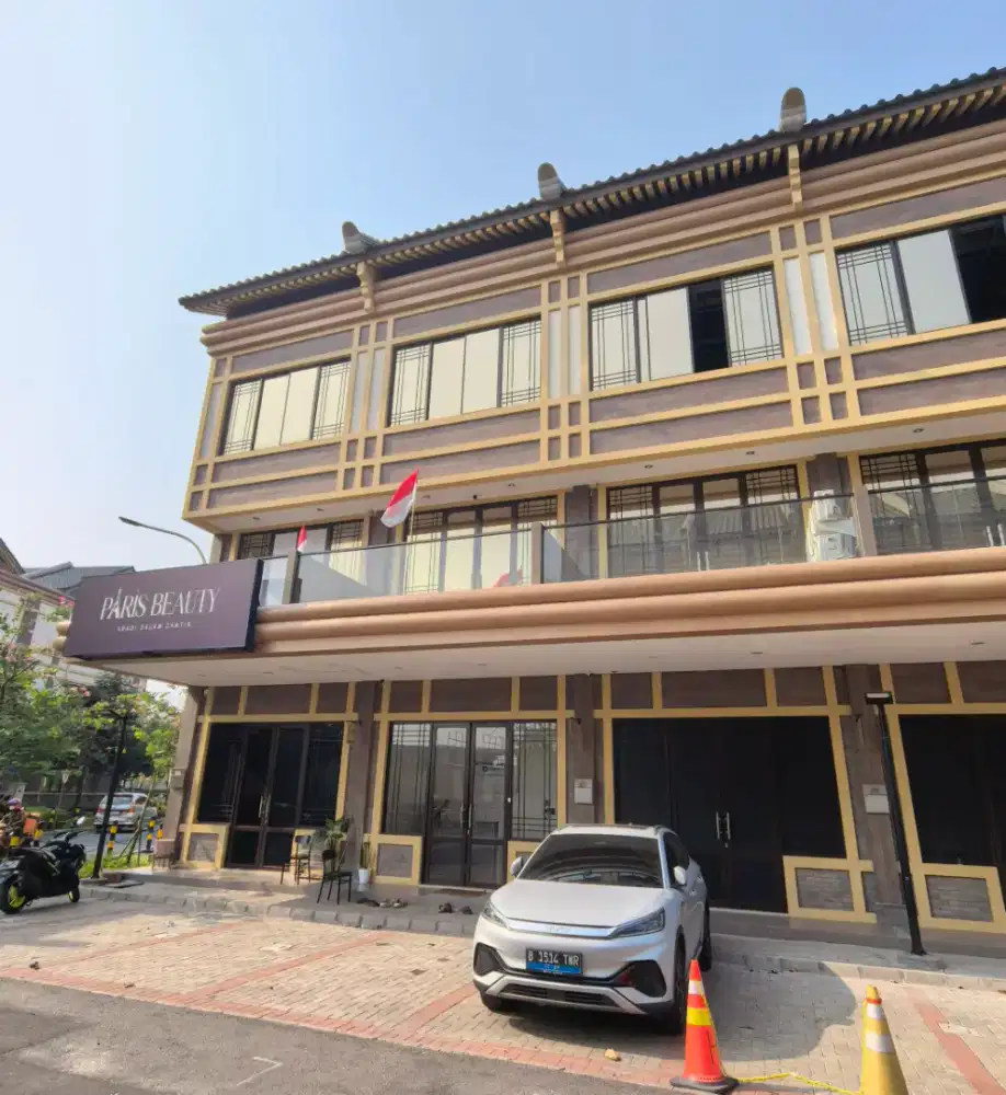 DIJUAL RUKAN GREEN LAKE CITY KOREAN TOWN 3 LANTAI STRATEGIS