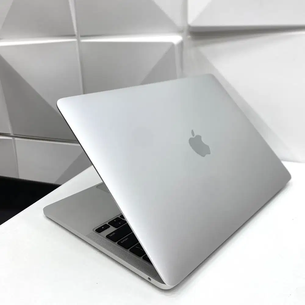 Macbook Pro M1 retina 2020