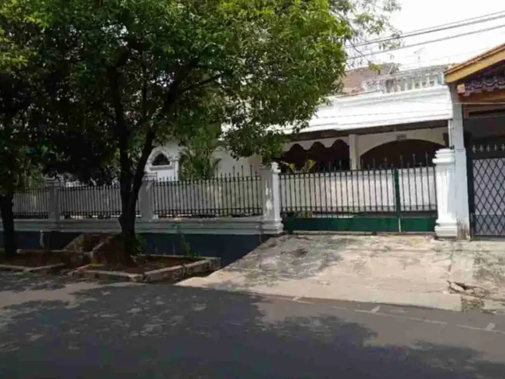 Rumah dengan luas tanah megah di klender duren sawit jakarta timur