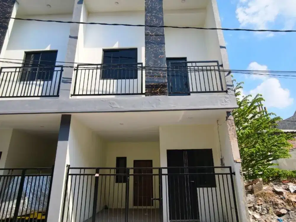 DIJUAL RUMAH BRONGGALAN - BARU GRESS