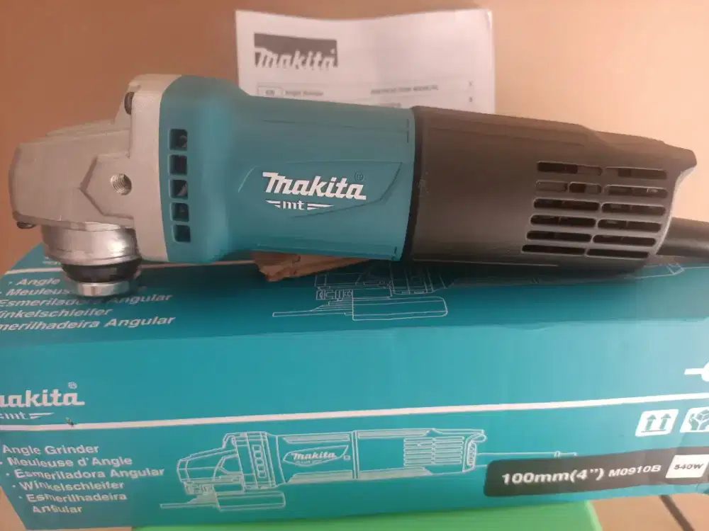 Makita gerinda tangan M0910B