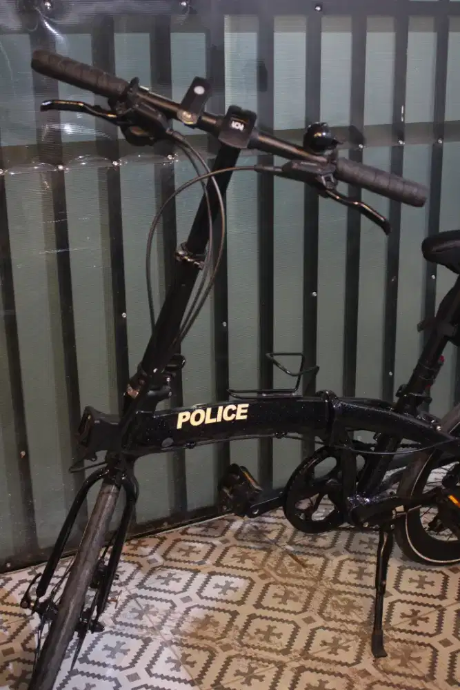 Sepeda Lipat Police Hitam