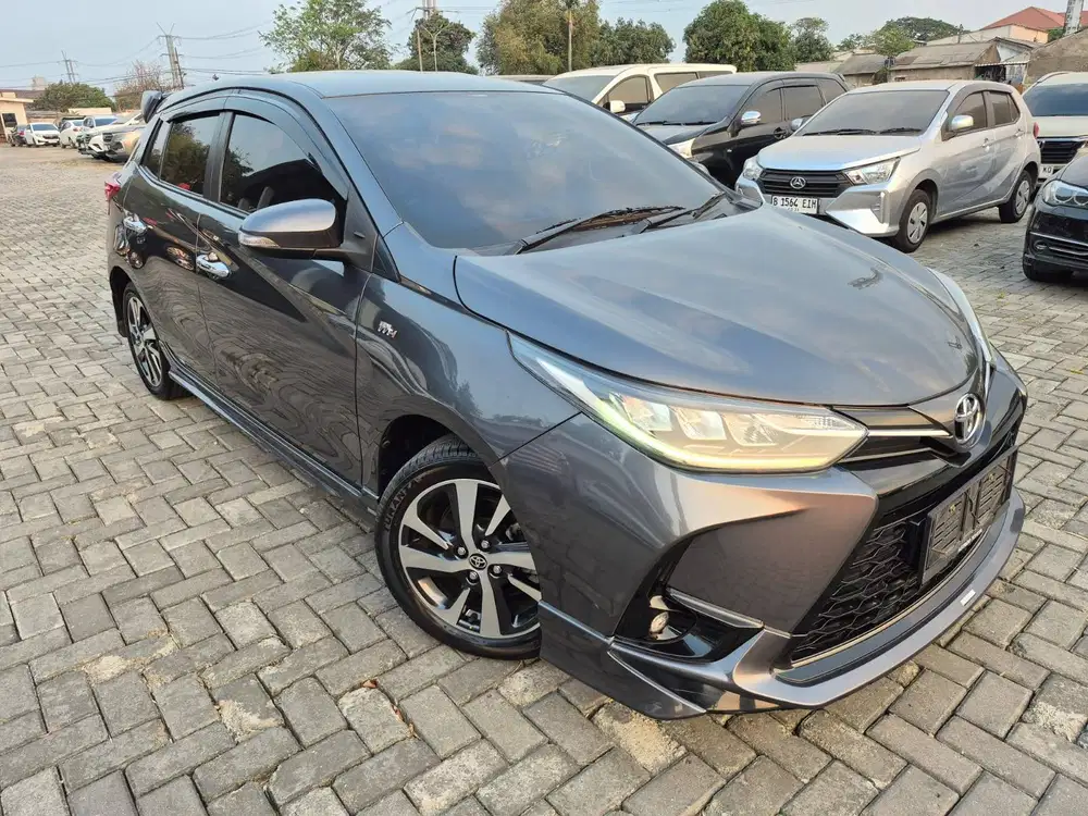 Toyota Yaris 1.5 AT GR 2021 ( Low Km )