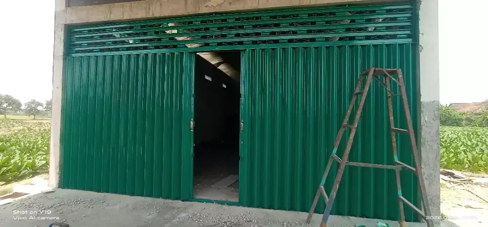 pintu besi harmonika