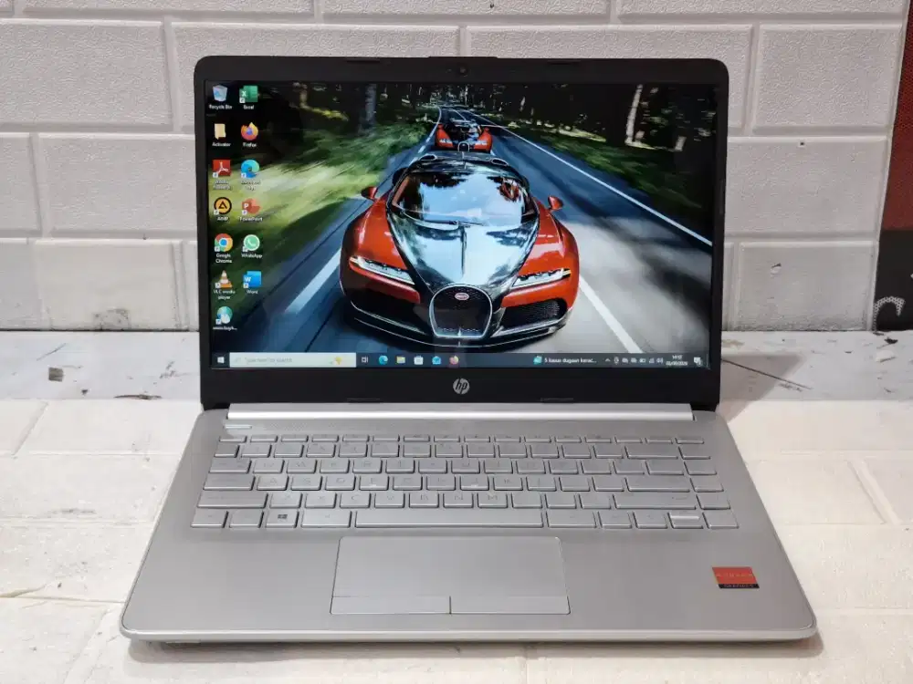 Laptop HP 14s-dk0xxx Prosesor AMD A9 9425 RAM 4GB HDD 1TB