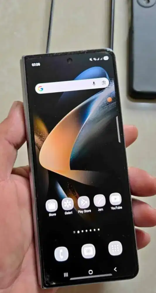 Samsung galaxy Z Fold 4