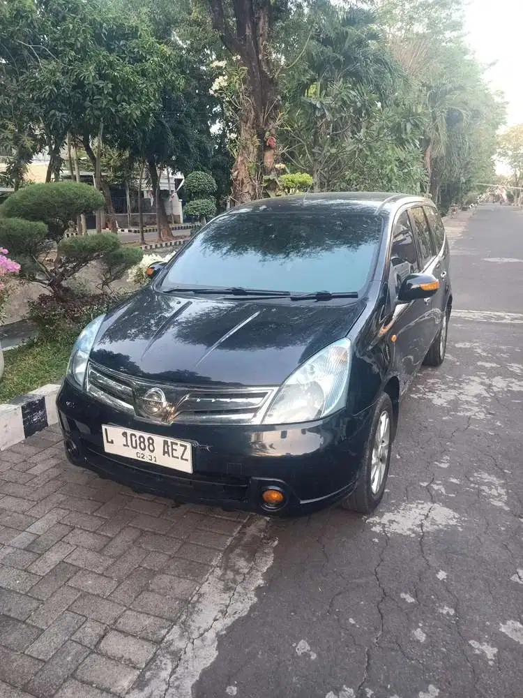 Nissan Livina 2011 Bensin