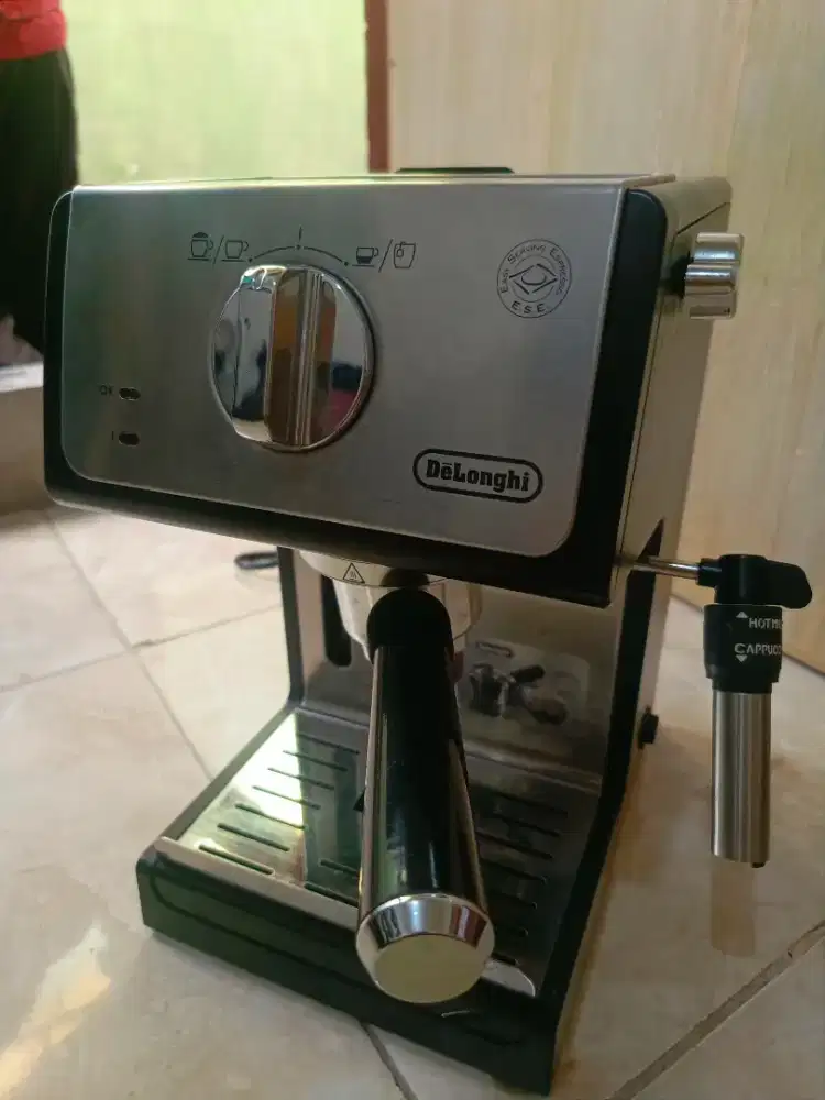 alat seduh kopi merk Delonghi TYPE ECP35.31 NORMAL MULUS minus