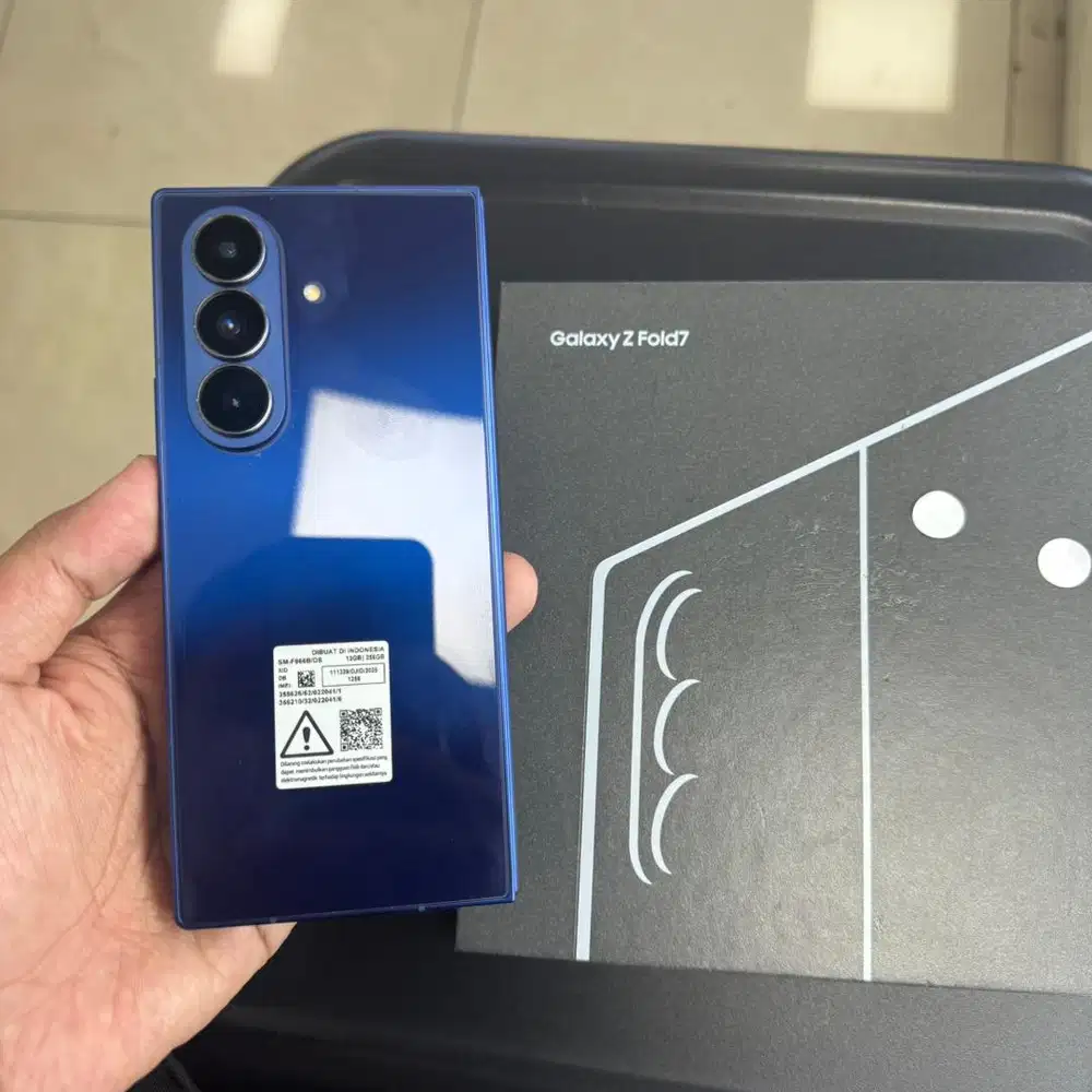 Samsung Z fold 7 12/256gb fullset second