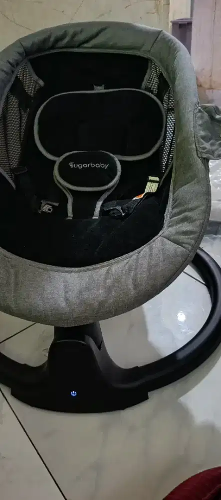 Ayunan bayi sugar baby