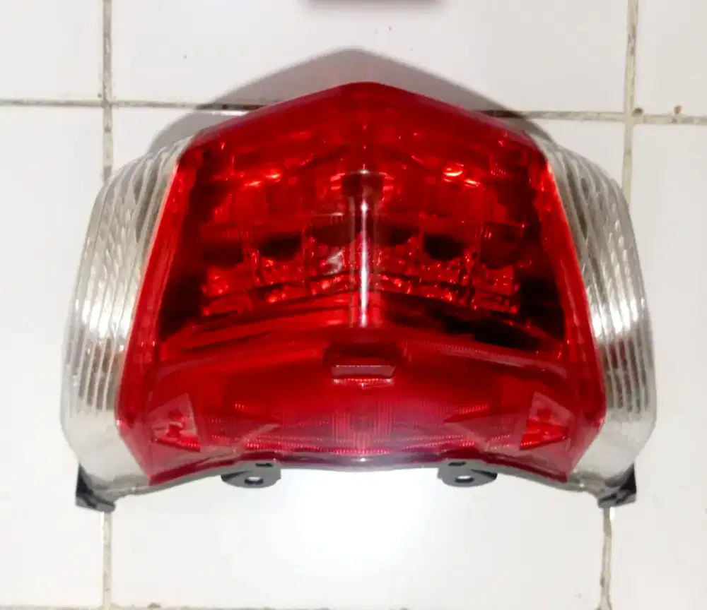 Lampu Belakang (Stop Lamp) motor NMAX